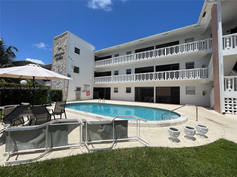 Vendido Recientemente: $162,000 (1 camas, 1 baños, 564 Pies cuadrados)