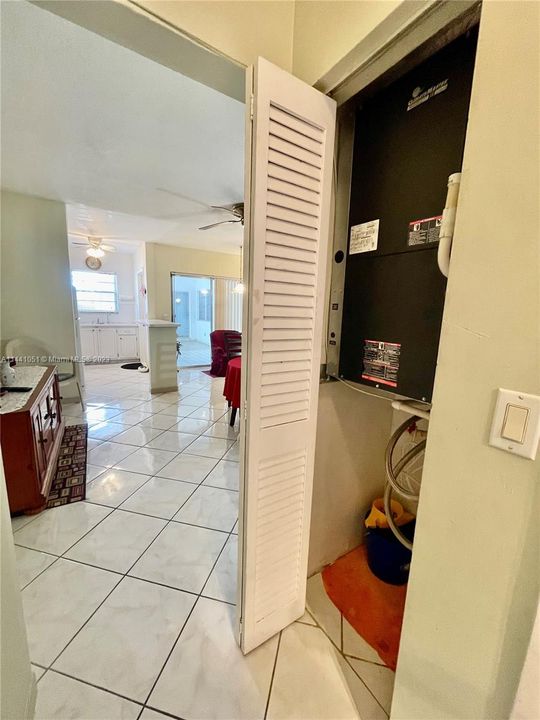 Vendido Recientemente: $162,000 (1 camas, 1 baños, 564 Pies cuadrados)