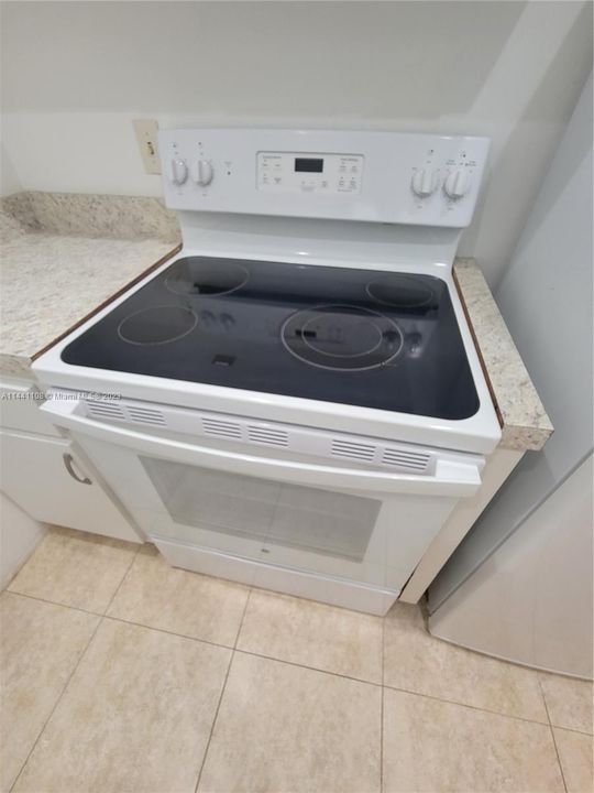 Vendido Recientemente: $149,000 (1 camas, 1 baños, 600 Pies cuadrados)