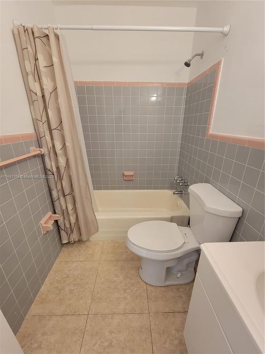 Vendido Recientemente: $149,000 (1 camas, 1 baños, 600 Pies cuadrados)