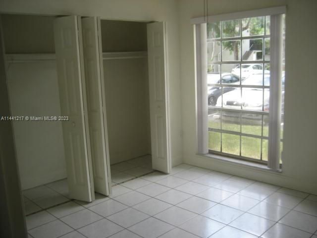 Recientemente alquilado: $2,200 (2 camas, 1 baños, 840 Pies cuadrados)