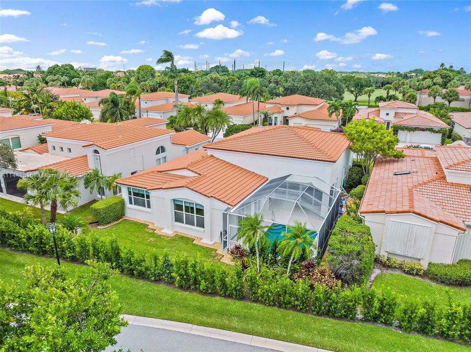 Recently Sold: $1,850,000 (3 beds, 3 baths, 2460 Square Feet)