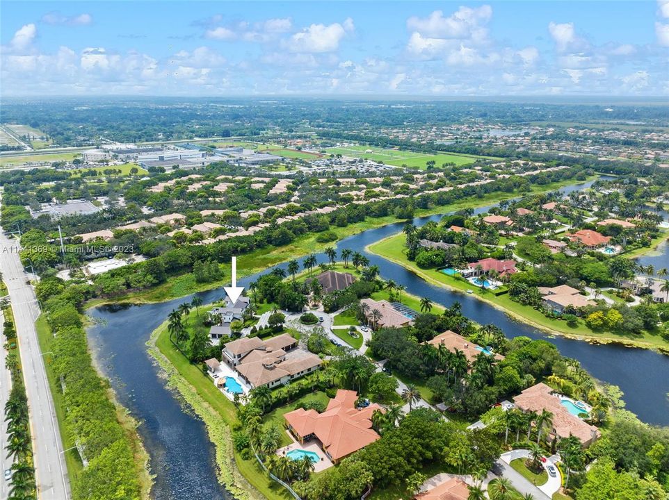 Недавно продано: $3,675,000 (6 спален, 5 ванн, 3926 Квадратных фут)