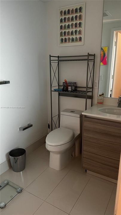 Recently Sold: $589,000 (1 beds, 1 baths, 713 Square Feet)