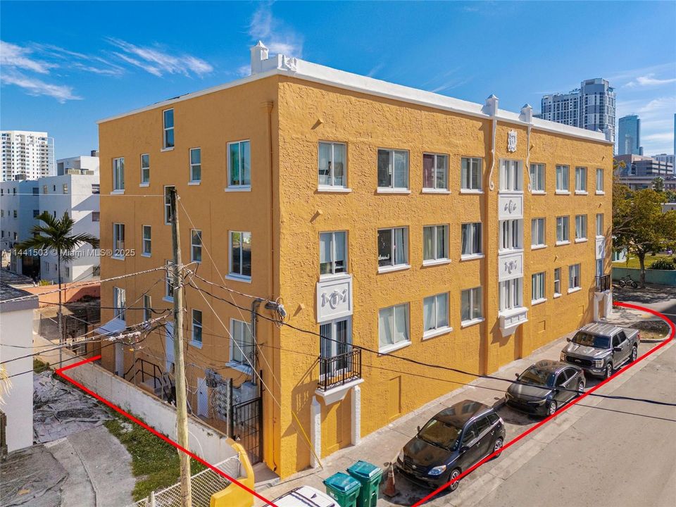 На продажу: $3,775,000 (0 спален, 0 ванн, 12825 Квадратных фут)