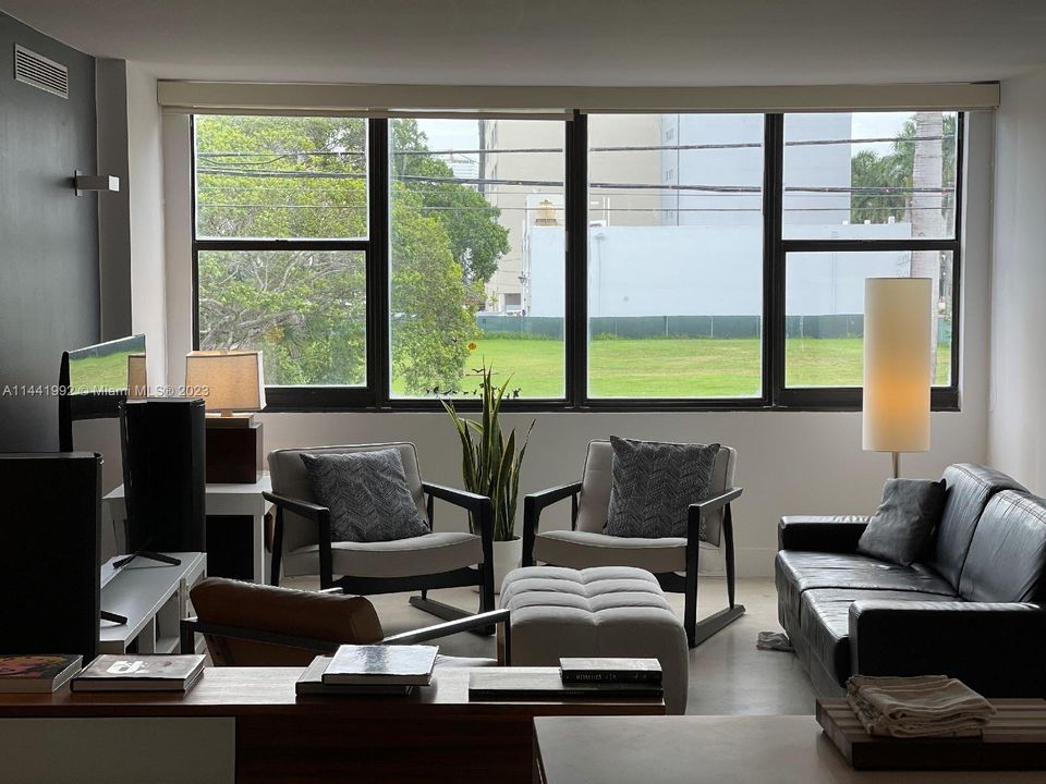 Недавно продано: $799,000 (2 спален, 2 ванн, 1640 Квадратных фут)