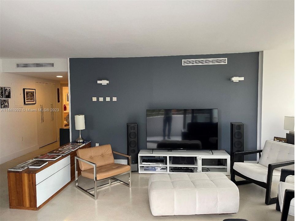 Недавно продано: $799,000 (2 спален, 2 ванн, 1640 Квадратных фут)