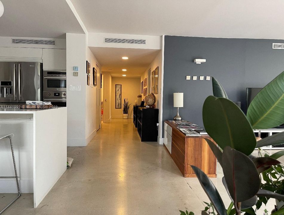 Недавно продано: $799,000 (2 спален, 2 ванн, 1640 Квадратных фут)