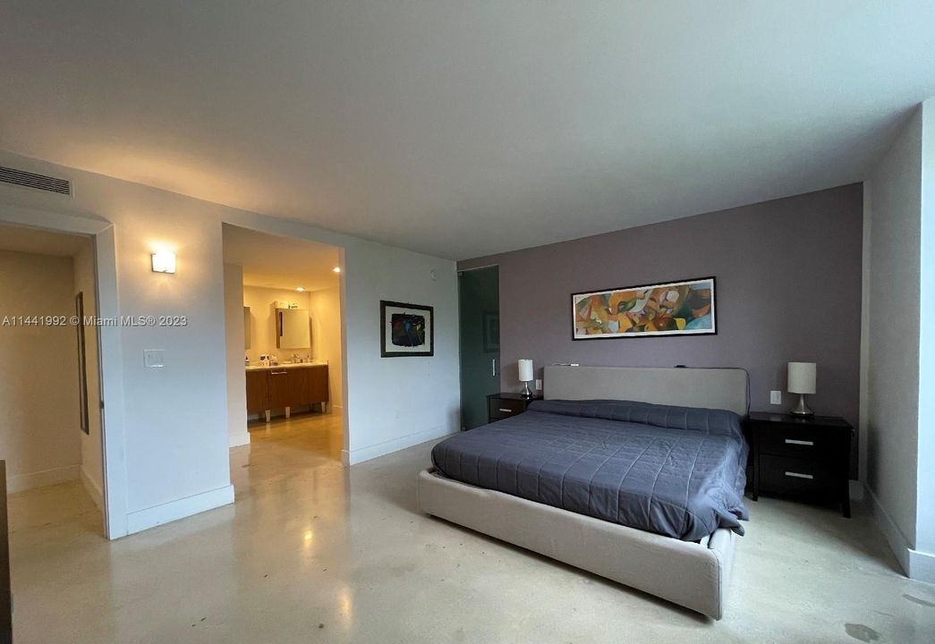 Недавно продано: $799,000 (2 спален, 2 ванн, 1640 Квадратных фут)