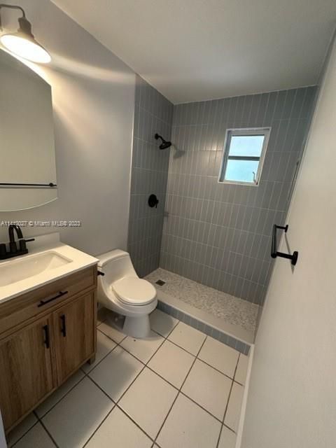 Recently Rented: $2,800 (2 beds, 1 baths, 0 Square Feet)