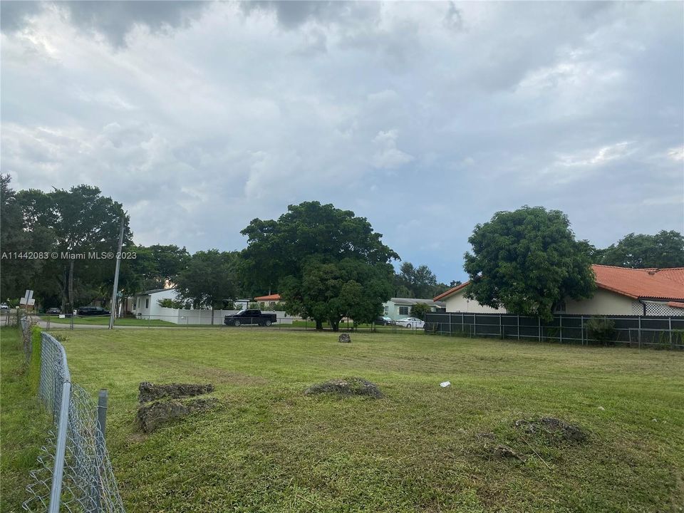 Vendido Recientemente: $499,000 (0.30 acres)