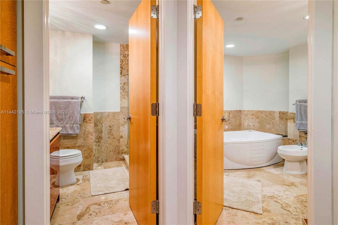 Vendido Recientemente: $4,995,000 (3 camas, 4 baños, 2250 Pies cuadrados)