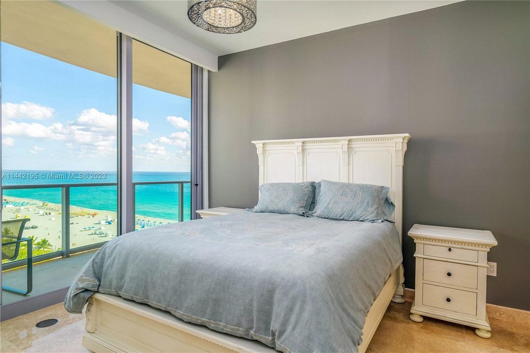 Vendido Recientemente: $4,995,000 (3 camas, 4 baños, 2250 Pies cuadrados)