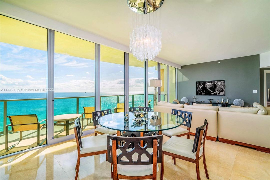 Vendido Recientemente: $4,995,000 (3 camas, 4 baños, 2250 Pies cuadrados)