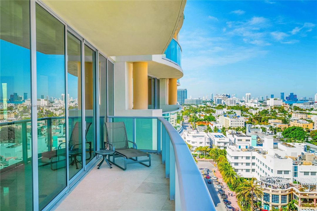 Vendido Recientemente: $4,995,000 (3 camas, 4 baños, 2250 Pies cuadrados)