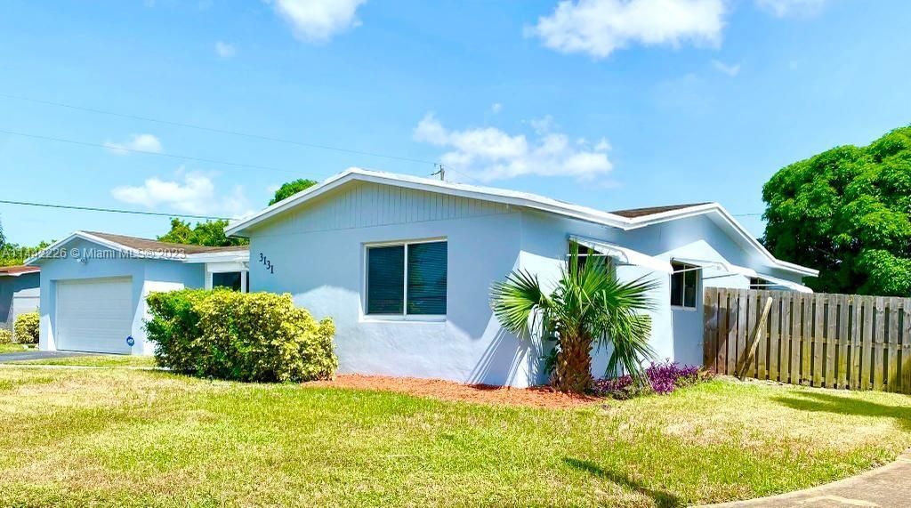 Recently Sold: $460,000 (3 beds, 2 baths, 1534 Square Feet)