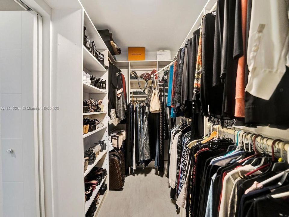 Recently Sold: $790,000 (2 beds, 2 baths, 1768 Square Feet)