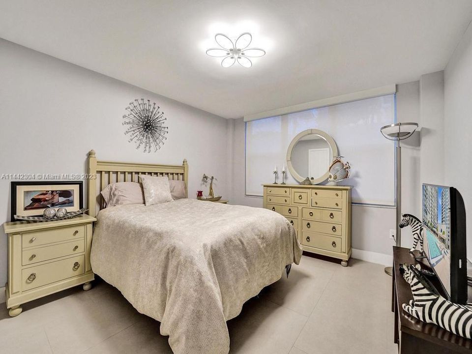 Recently Sold: $790,000 (2 beds, 2 baths, 1768 Square Feet)