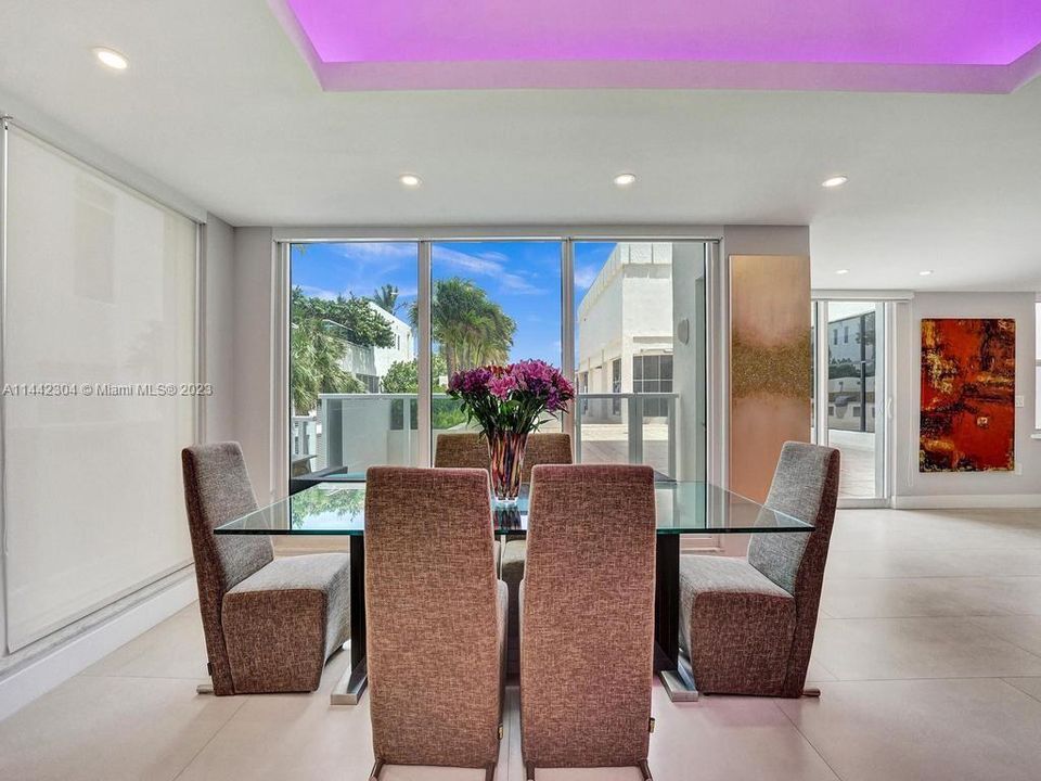 Recently Sold: $790,000 (2 beds, 2 baths, 1768 Square Feet)