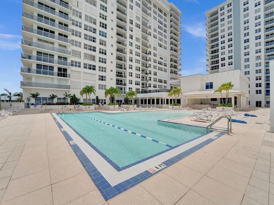 Recently Sold: $790,000 (2 beds, 2 baths, 1768 Square Feet)