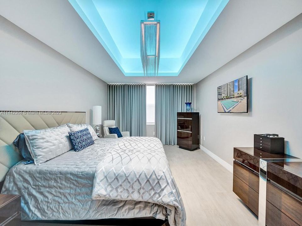 Recently Sold: $790,000 (2 beds, 2 baths, 1768 Square Feet)