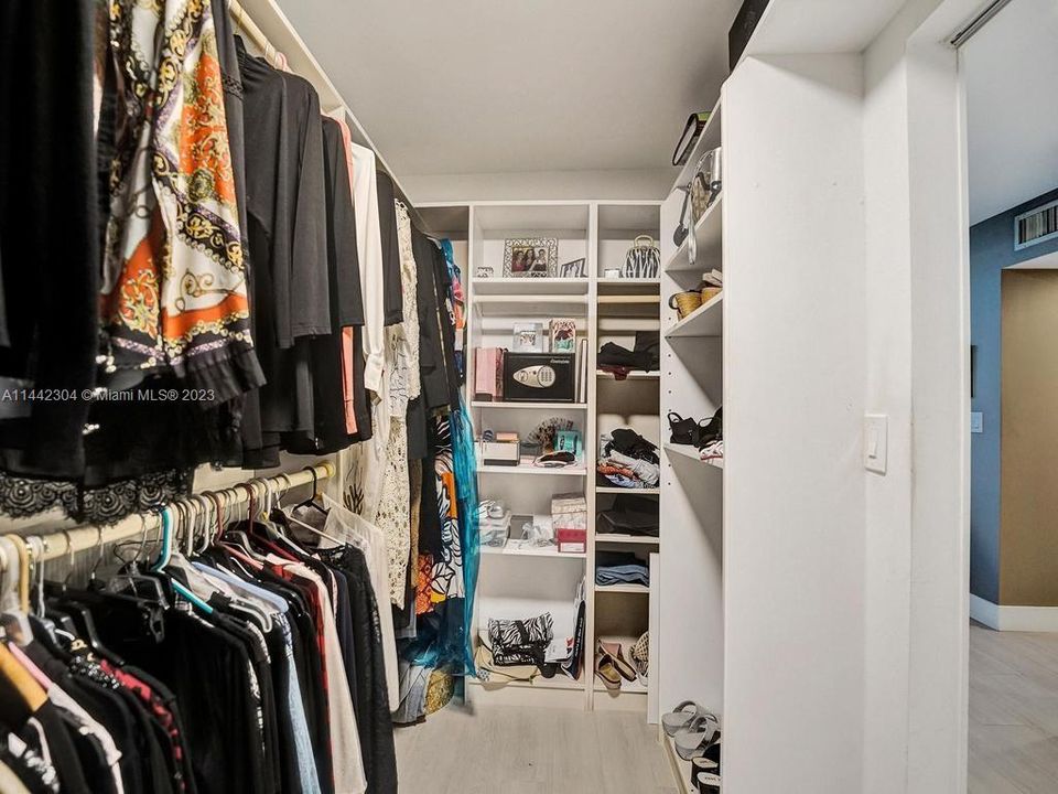 Recently Sold: $790,000 (2 beds, 2 baths, 1768 Square Feet)