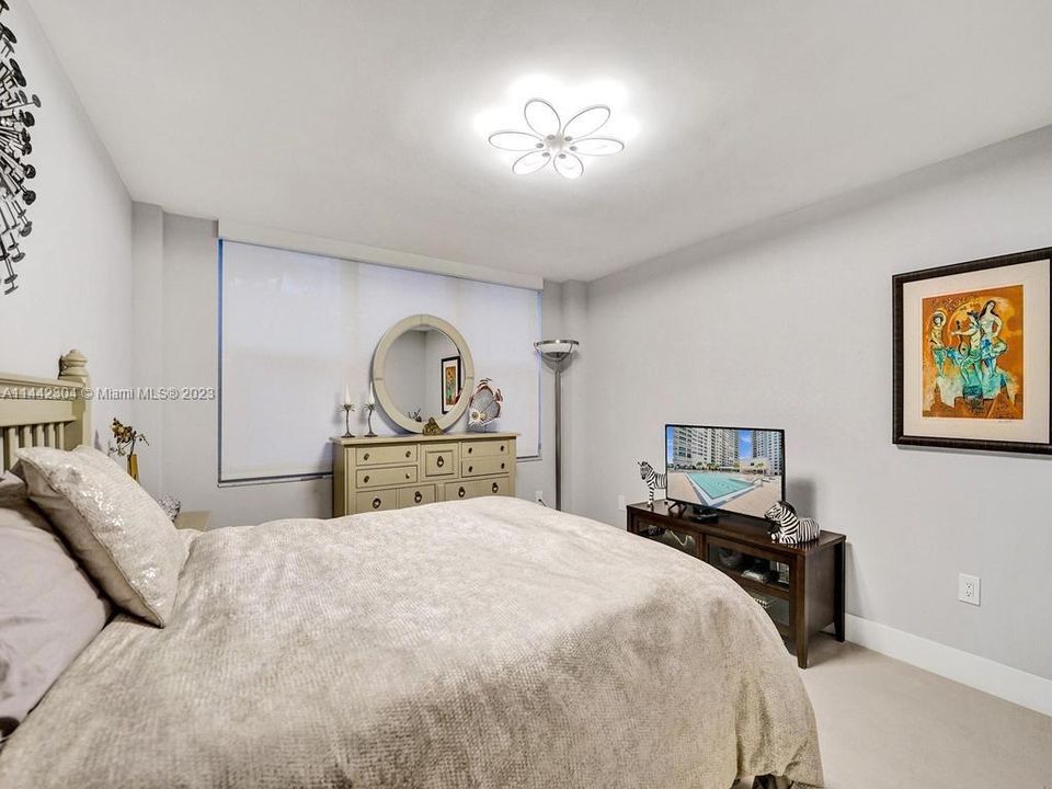 Recently Sold: $790,000 (2 beds, 2 baths, 1768 Square Feet)