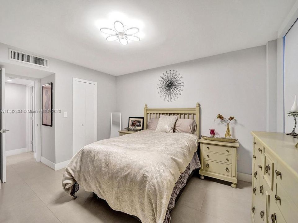 Recently Sold: $790,000 (2 beds, 2 baths, 1768 Square Feet)