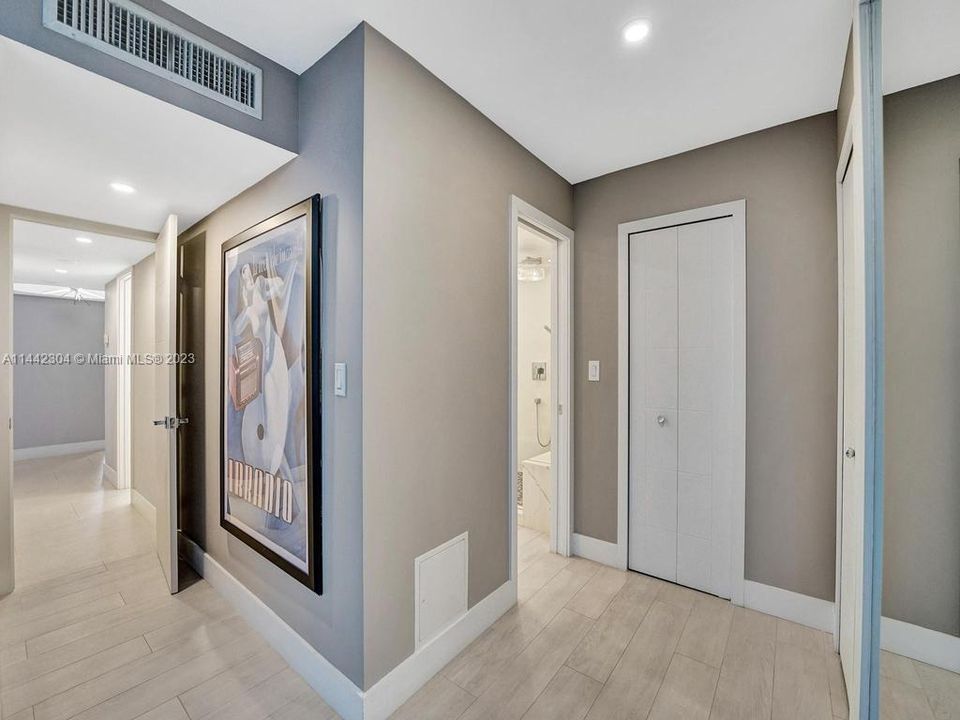 Recently Sold: $790,000 (2 beds, 2 baths, 1768 Square Feet)