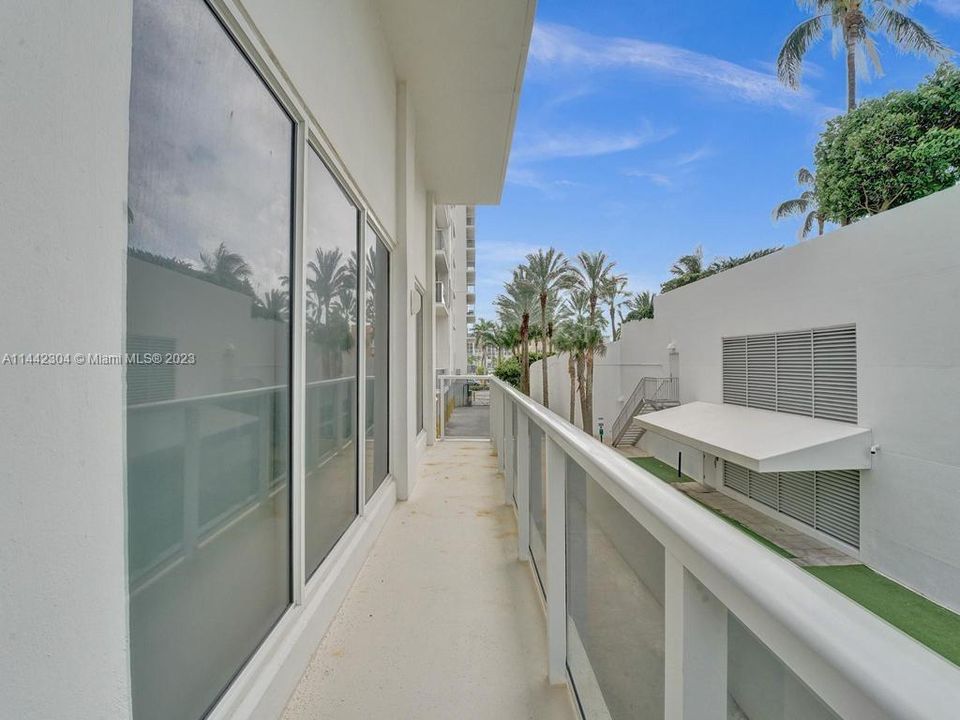 Recently Sold: $790,000 (2 beds, 2 baths, 1768 Square Feet)