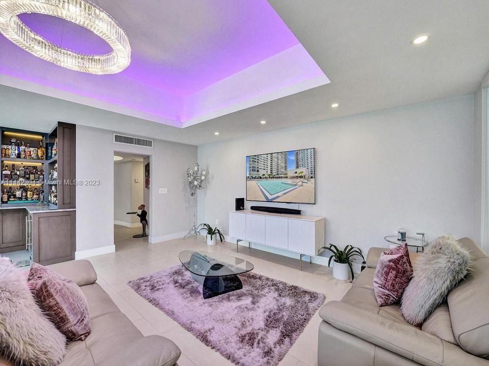 Recently Sold: $790,000 (2 beds, 2 baths, 1768 Square Feet)