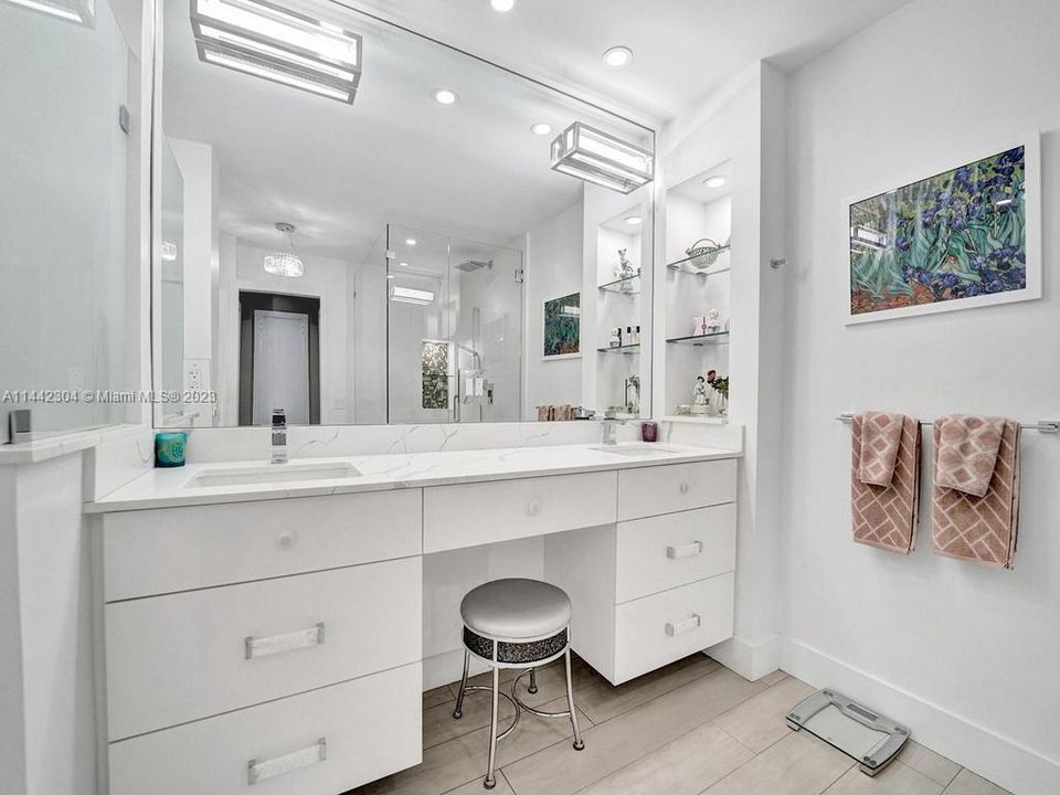 Recently Sold: $790,000 (2 beds, 2 baths, 1768 Square Feet)