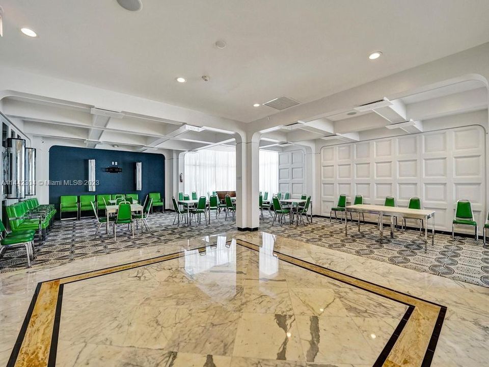 Recently Sold: $790,000 (2 beds, 2 baths, 1768 Square Feet)