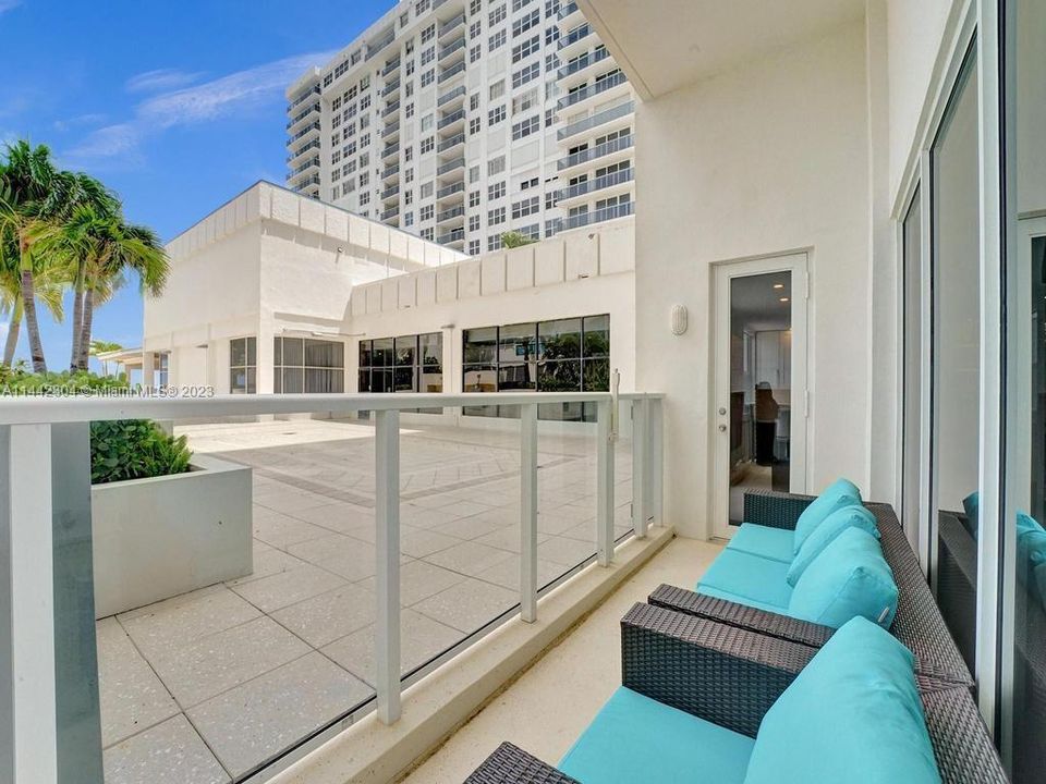 Recently Sold: $790,000 (2 beds, 2 baths, 1768 Square Feet)