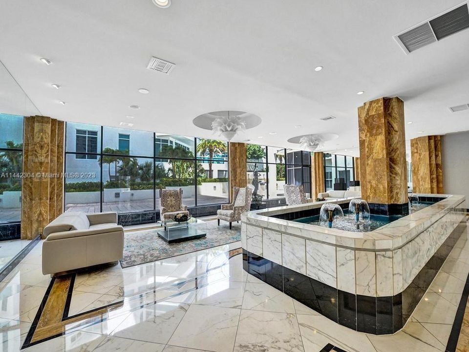 Recently Sold: $790,000 (2 beds, 2 baths, 1768 Square Feet)