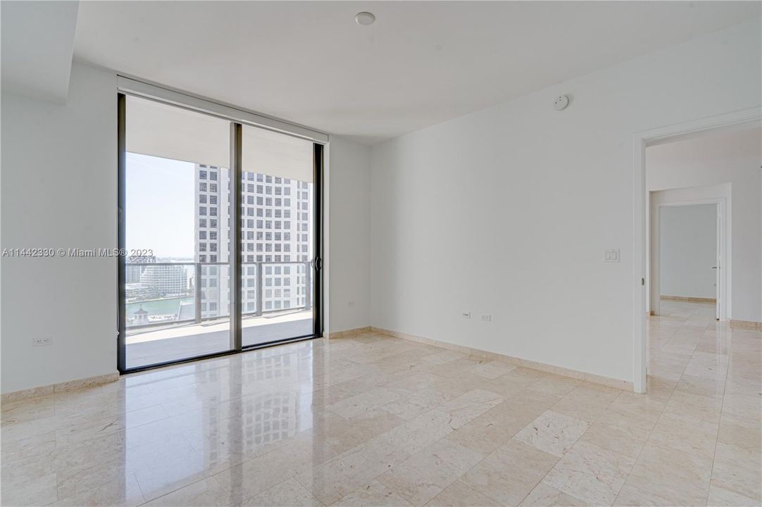 最近售出: $1,125,000 (2 贝兹, 2 浴室, 1244 平方英尺)