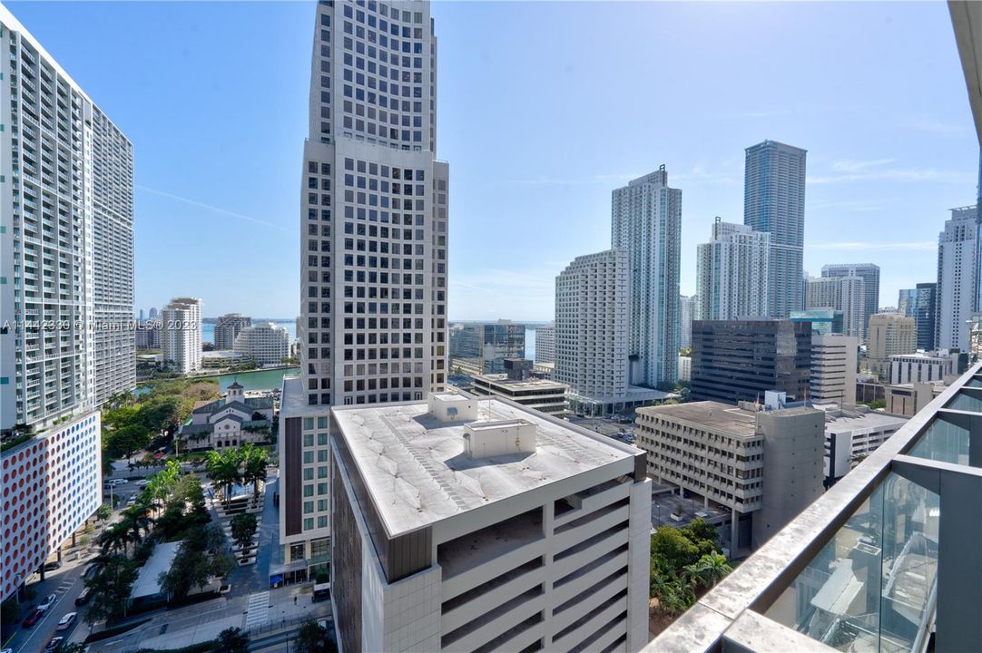 最近售出: $1,125,000 (2 贝兹, 2 浴室, 1244 平方英尺)