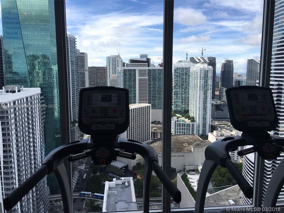 Recently Sold: $360,000 (1 beds, 1 baths, 526 Square Feet)