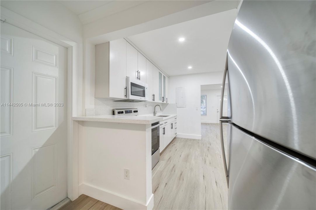 Недавно арендовано: $3,250 (3 спален, 2 ванн, 1023 Квадратных фут)