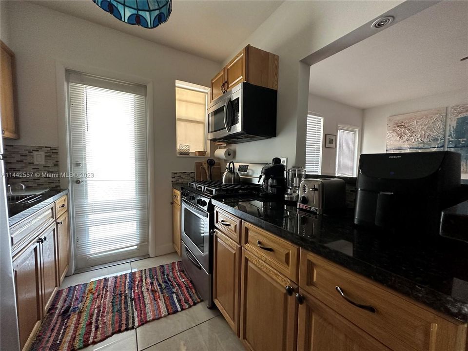 Vendido Recientemente: $220,000 (1 camas, 1 baños, 643 Pies cuadrados)