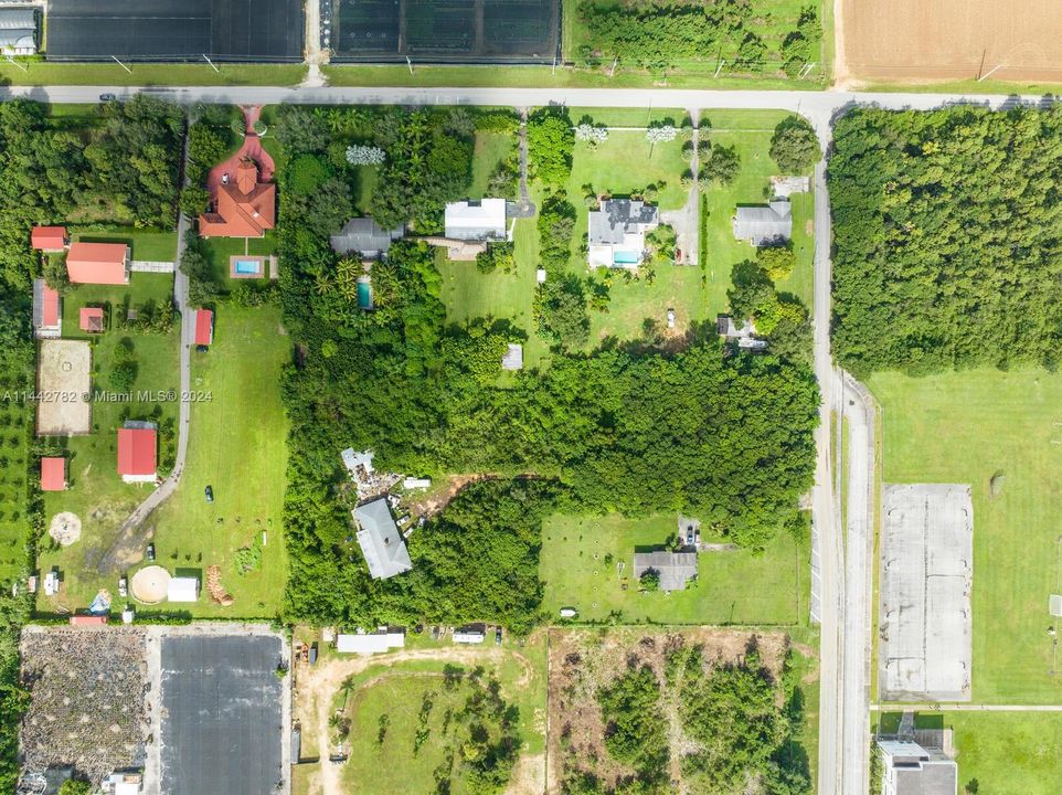 Недавно продано: $950,000 (3.36 acres)