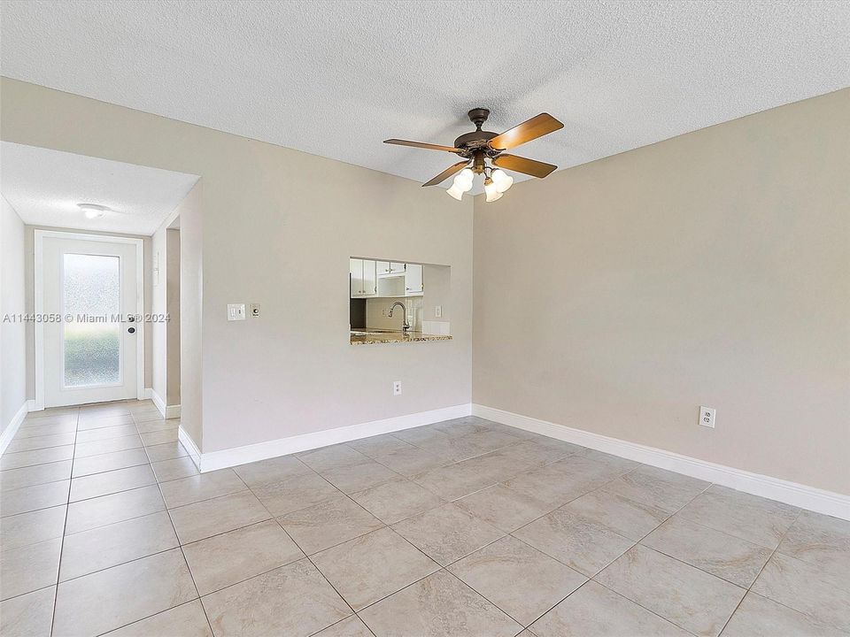 Recently Sold: $174,900 (2 beds, 2 baths, 955 Square Feet)