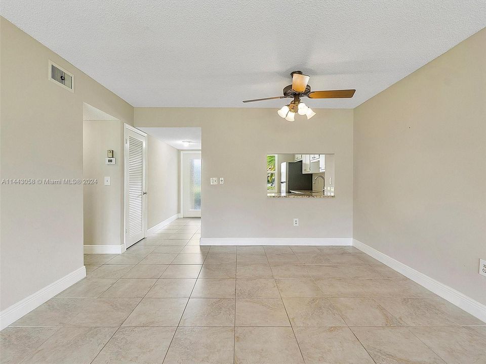 Recently Sold: $174,900 (2 beds, 2 baths, 955 Square Feet)