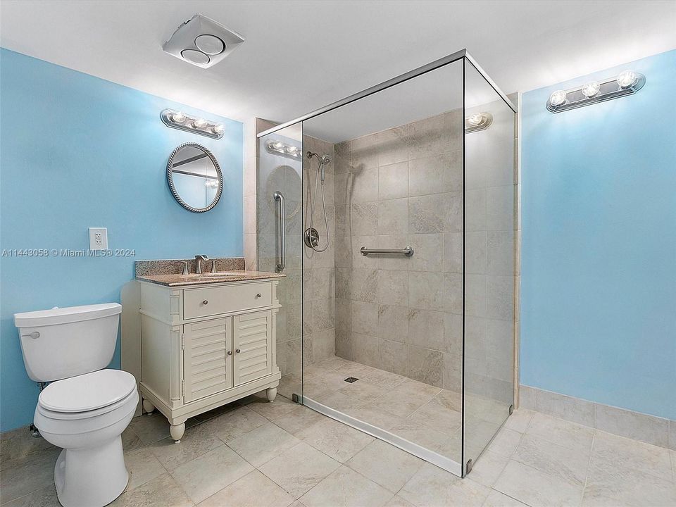 Recently Sold: $174,900 (2 beds, 2 baths, 955 Square Feet)