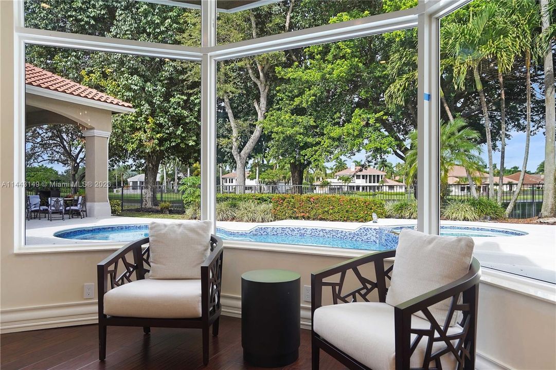 Недавно продано: $2,300,000 (5 спален, 5 ванн, 4597 Квадратных фут)