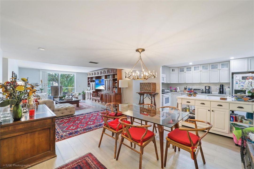 Recently Sold: $1,190,000 (3 beds, 2 baths, 1645 Square Feet)