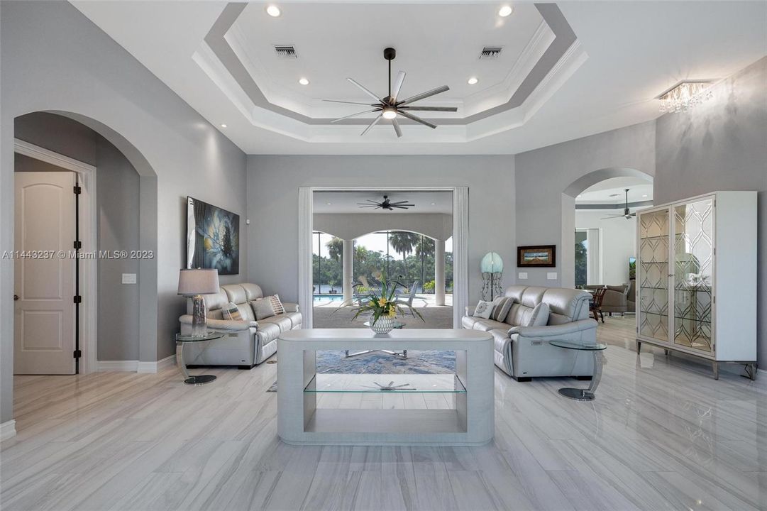 Recently Sold: $1,395,000 (4 beds, 3 baths, 3687 Square Feet)
