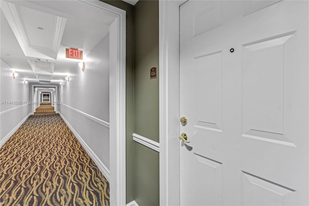 Recently Sold: $599,999 (2 beds, 2 baths, 970 Square Feet)