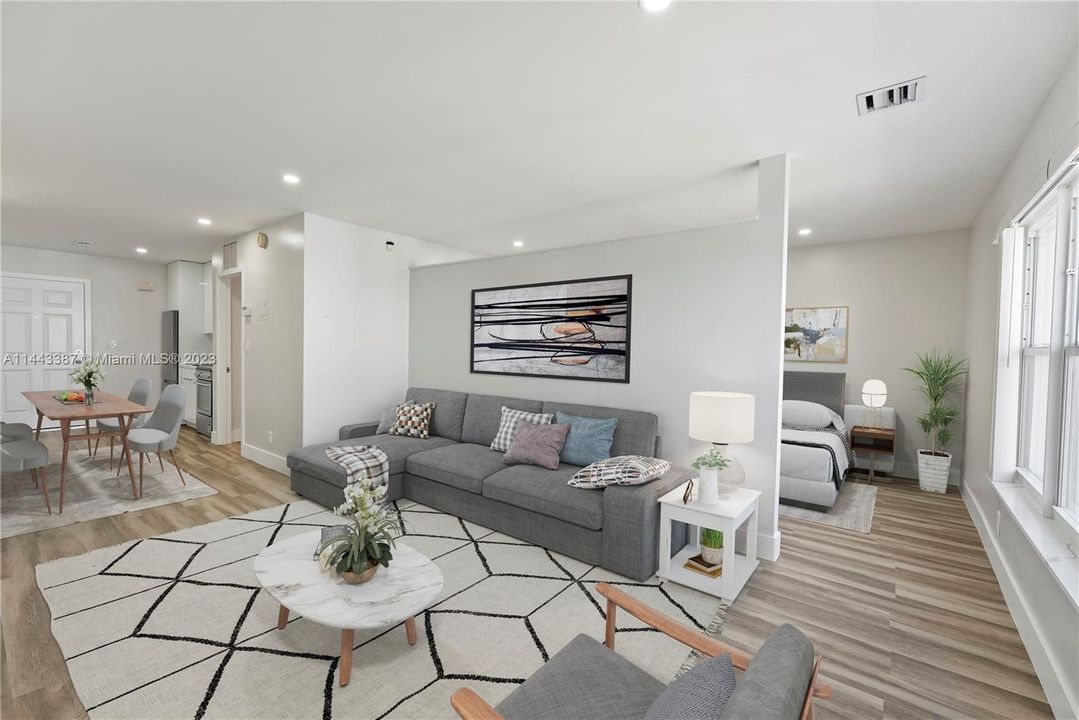 最近售出: $350,000 (1 贝兹, 1 浴室, 595 平方英尺)