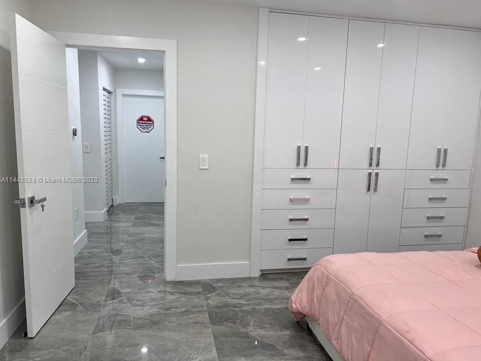 En Venta: $1,533,000 (5 camas, 3 baños, 3144 Pies cuadrados)